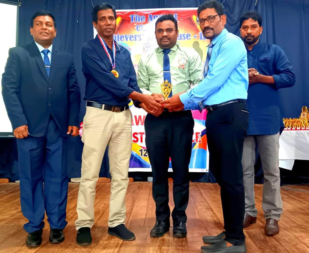சாதனையாளர் பாராட்டு விழா பட்டிருப்பு கல்வி வலயம்