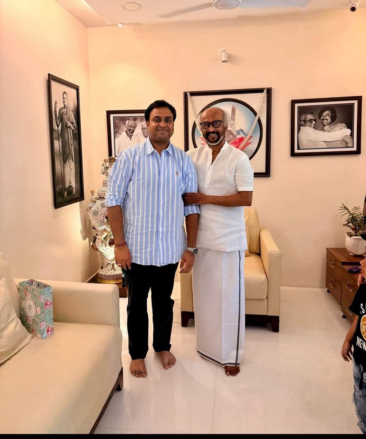 பத்ம பூஷண் சூப்பர் ஸ்டார் ரஜினிகாந்த் அவர்களை சந்தித்து, இலங்கைக்கே உரித்தான ‘ராமாயண பாதை’ மற்றும் புனித புத்தமத பாரம்பரிய தலங்களை பார்வையிட அழைப்பு.