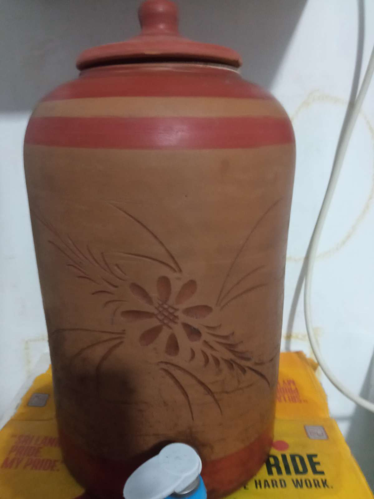 நீர் குவளை